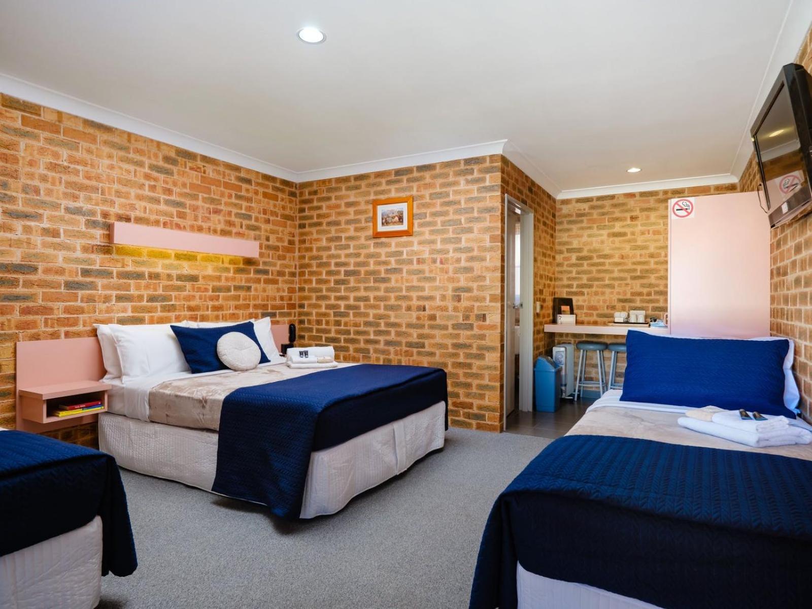 The Lydoun Motel Chiltern Exterior photo